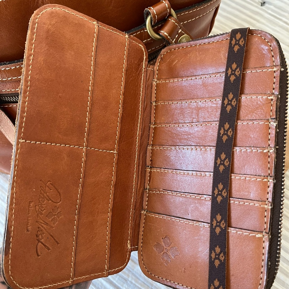 Patricia Nash Bag AND Wallet - Picture 2 of 4